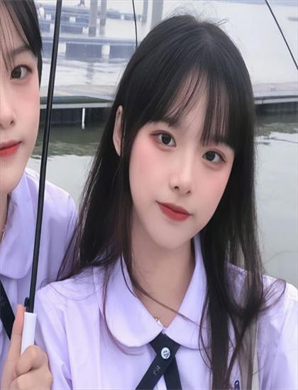 《生来自由》结局处理教科书式的：收尾方式与主题升华