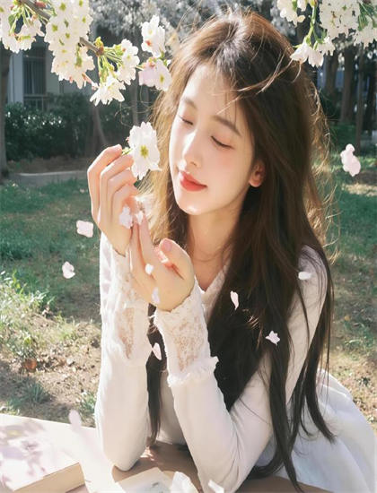 【文化内涵解析】《DC超级英雄美少女 第一季》的情感表达与人性探索 音乐家配乐艺术分析为你详细解读